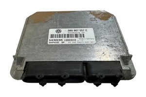 Volkswagen Passat B5 1998 3B0907557C Motorsteuergerät Modul ECU ONV38269