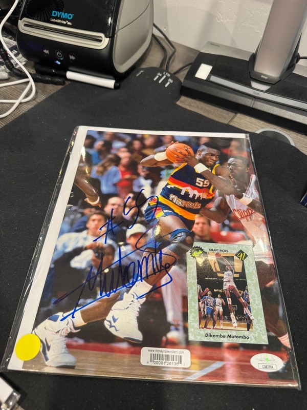 Beckett magazine Dikembe Mutombo Autographed JSA