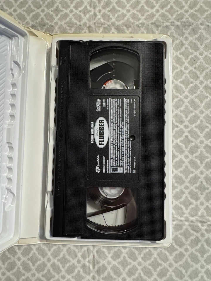 1998 Walt Disney Robin Williams “Flubber” VHS Tape W/ Clam Shell Case Foto 2 de 3