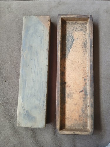 Vintage un branded ? Oil Sharpening Stone partial Box 8" x 2" x 3/4" - Picture 2 of 6