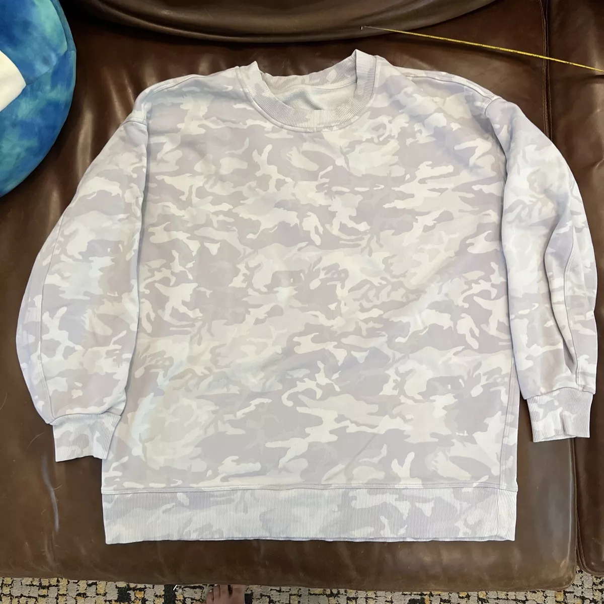 Lululemon Size 8 Perfectly Oversized Crew Sweatshirt Gray Camo $118 Alpine  White