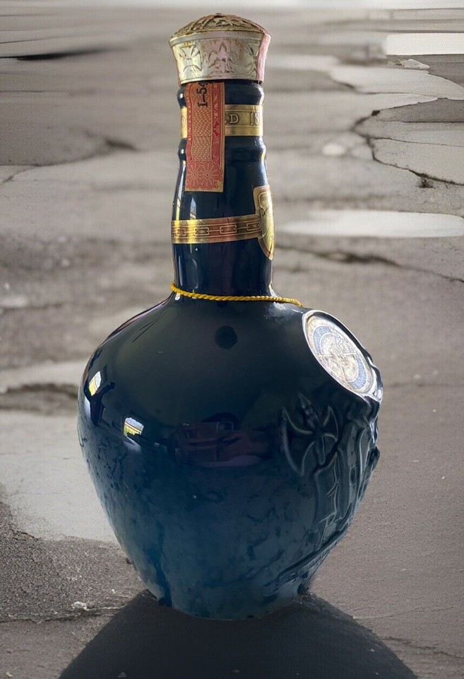 Chivas Brothers Royal Salute 21 Scotch Whiskey Spode Blue Bottle 375ML