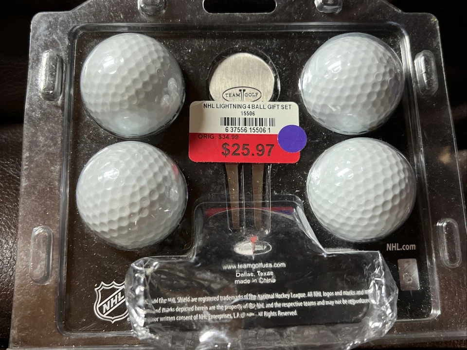 NHL Tampa Bay Lightning Premium Golf Juego de Regalo 4 Bolas Divot Herramienta y Marcador de Pelota Foto 4 de 4