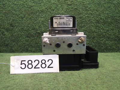 ABS Hydraulikblock Toyota Yaris (P13) 1,0i 51KW / 69PS Bj.2013 44540-0D020