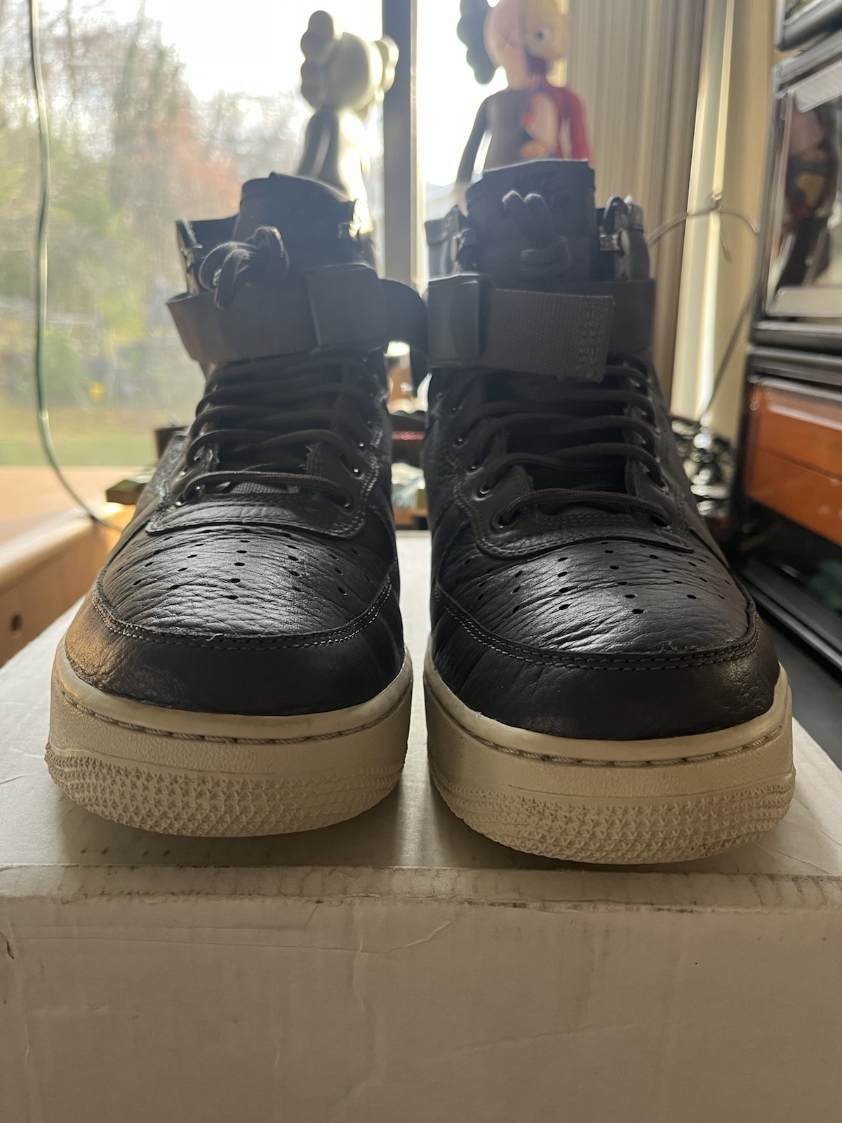 Nike SF Air Force 1 Mid Dark Grey w/ Original Straps - Size 12 image 5
