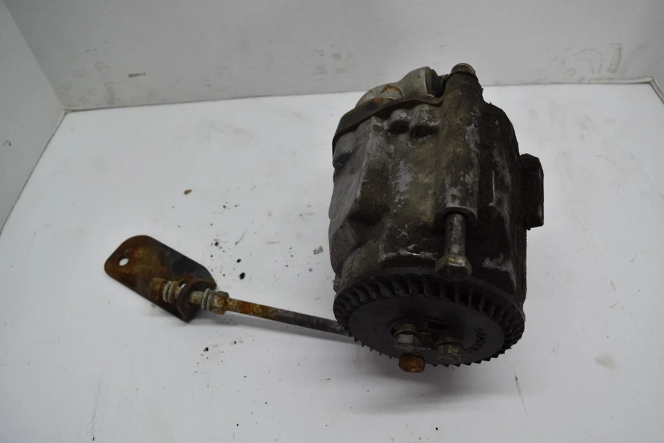 1982 1992 Jaguar XJS V12 Engine Air Smog Pump Outlet Tensioner 7832904 - Image 3 of 4
