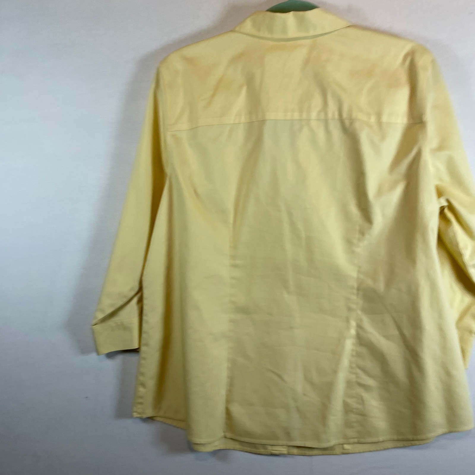 Chicos Wrinkle Resistant Solid Pale Yellow Button… - image 3