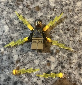 Lego Marvel Superheroes Lot (Minifigures, 76030 Complete, 76308 Sealed)