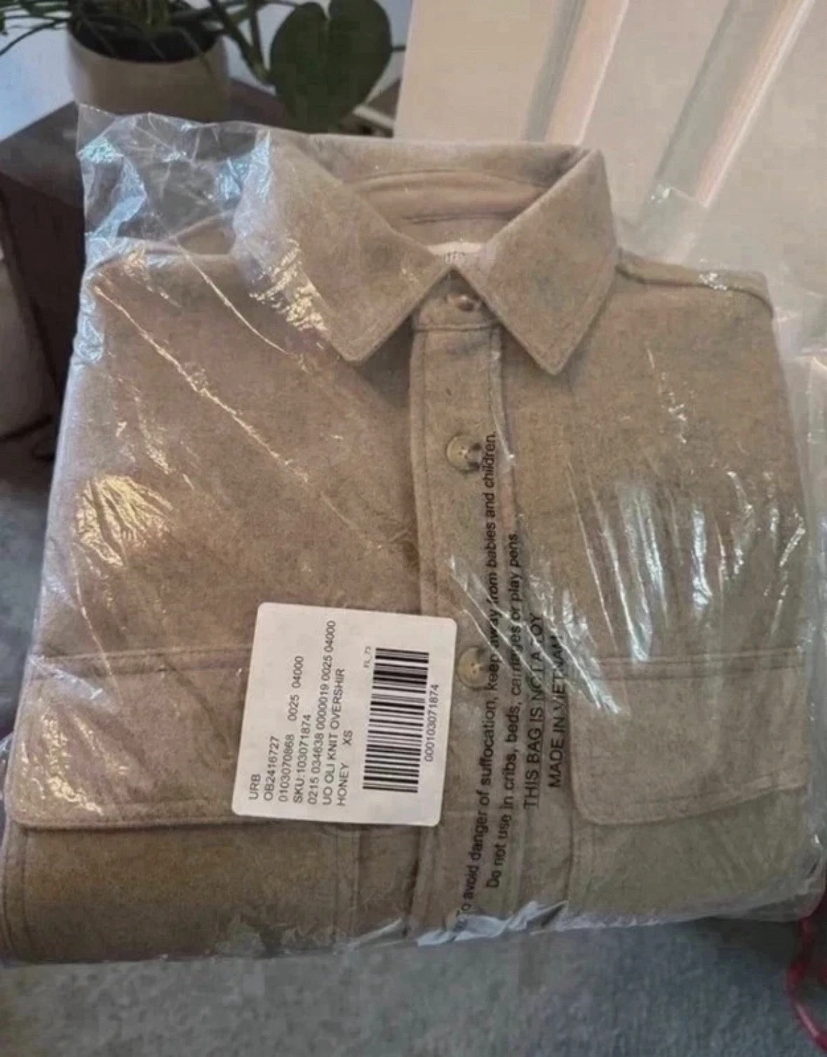 Urban Outfitters UO Oli Knit Overshirt Men's XS Honey Tan Shacket - product detail image 3