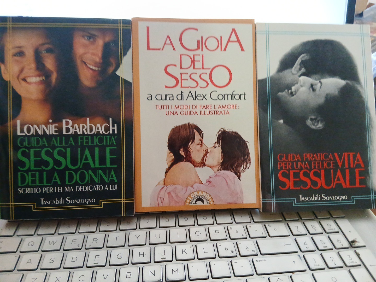 Guida alla felicità sessuale la gioia del sesso guida pratica  3 libri Nuovi