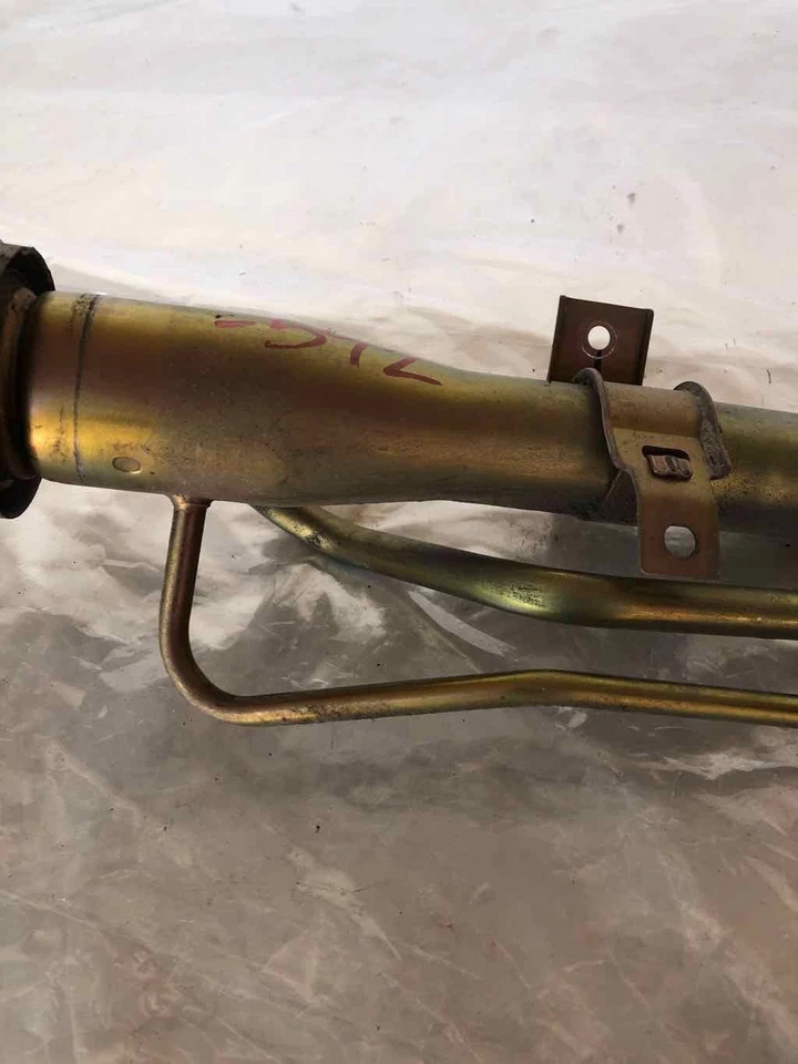 1998 - 2002 Honda Accord купе верхний газовый топливный наполнитель горловина шланг трубка - Изображение 3 из 4