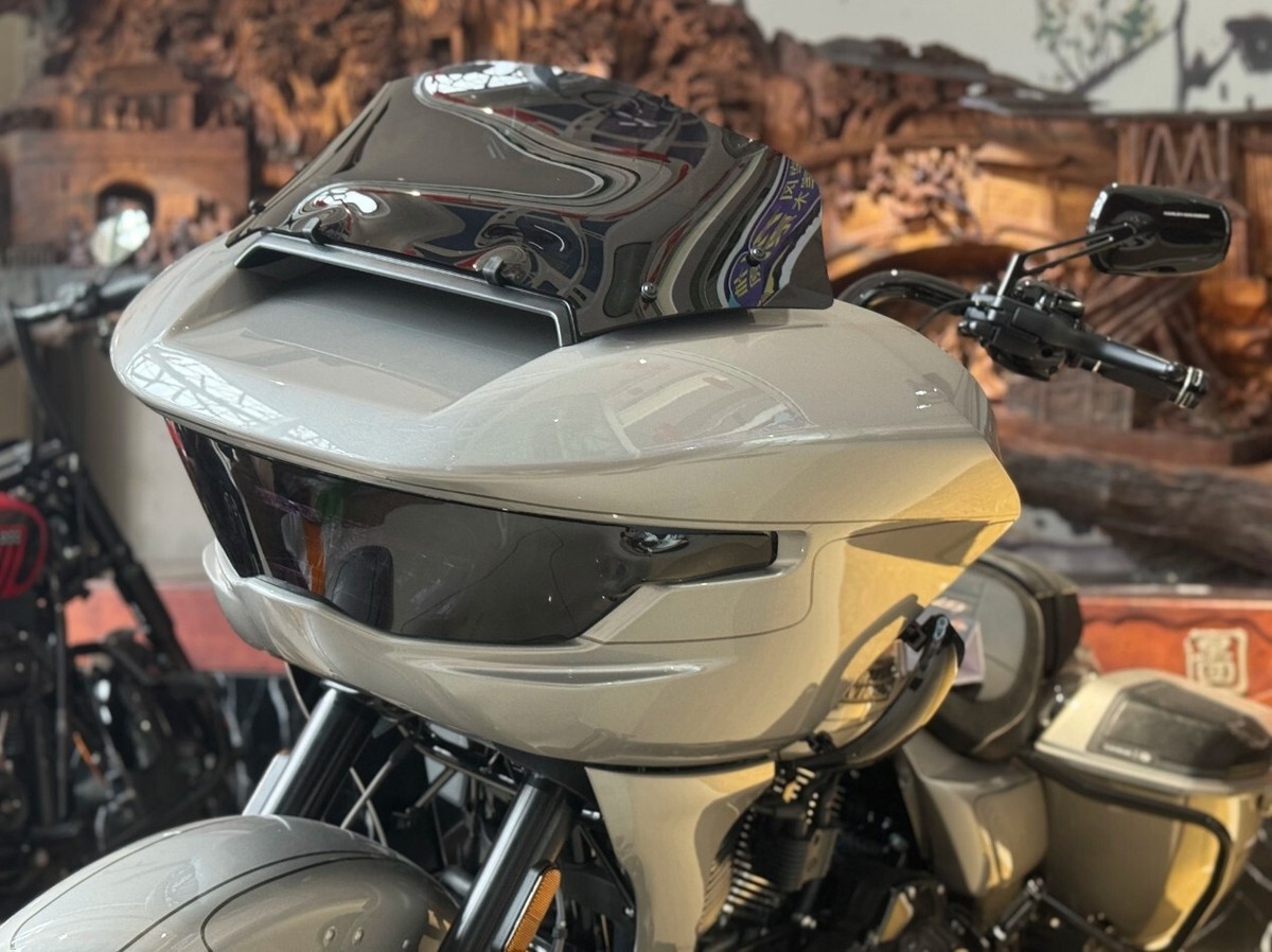 Tinted Headlight Protector Guards Fit For CVO Road Glide ST