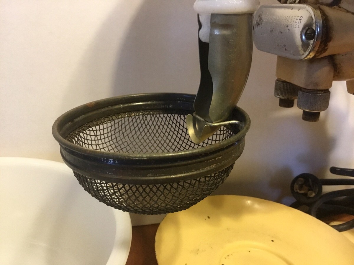 Antique SUNBEAM Mixmaster S Mixer Juicer Reamers Milk Glass Bowl