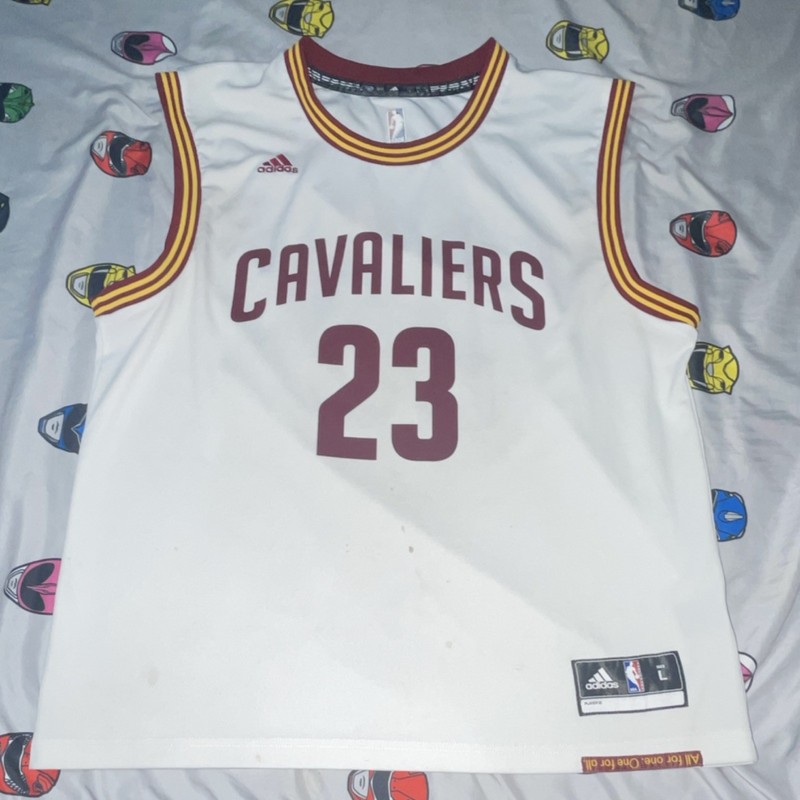 Adidas LeBron James #23 Cleveland Cavaliers NBA Jersey L White/Maroon/Yellow