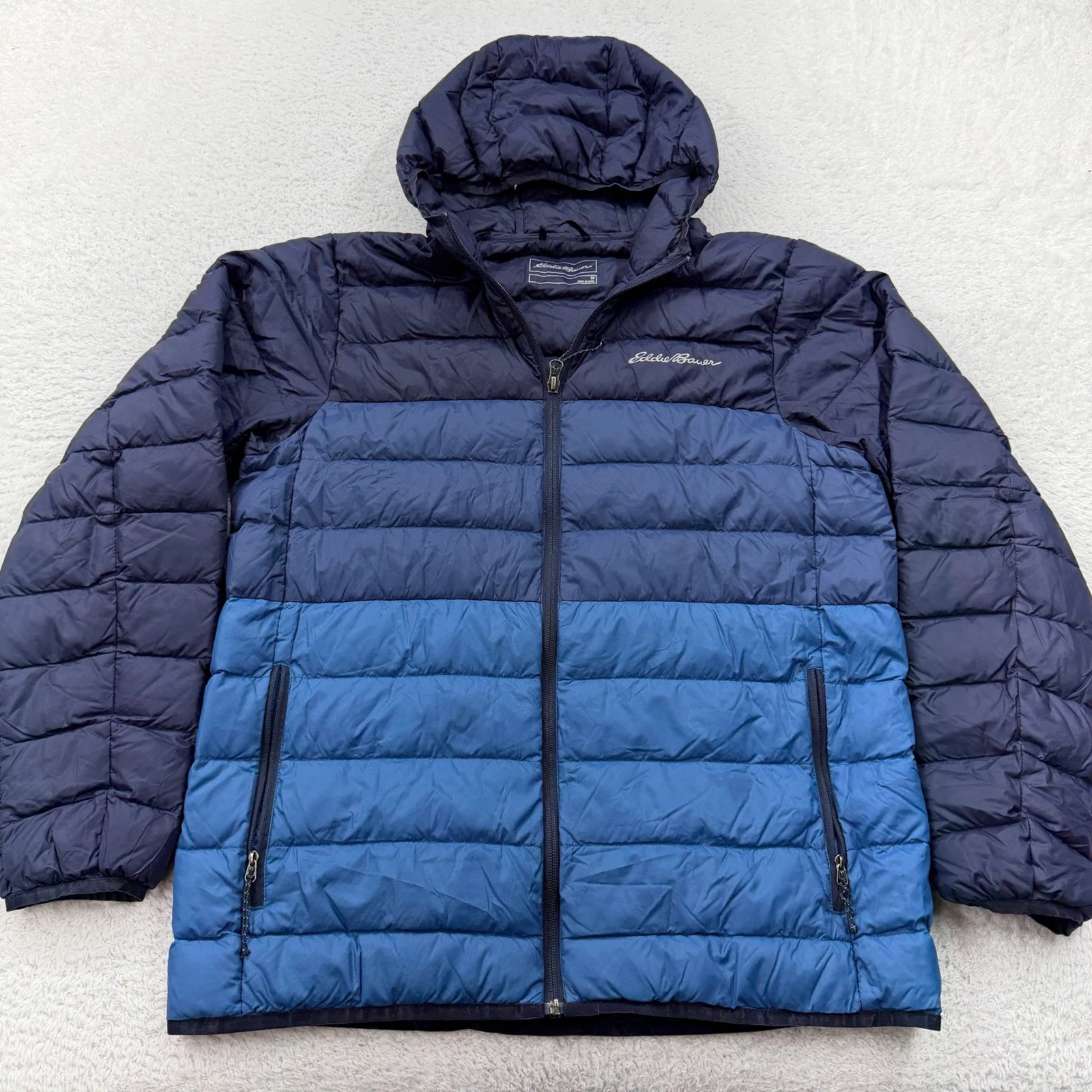 Eddie Bauer Mens CirrusLite Hooded Puffer Jacket Blue Colorblock Medium 1318924