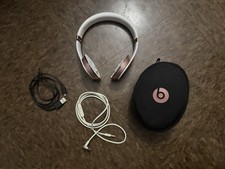 Beats Solo3 Wireless Over-Ear Bluetooth Headphones Rose Gold A1796