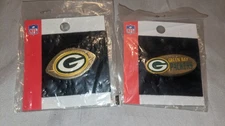 Green bay Packers Pin 2 Pack.. Out Of Circulation.  Aminco Int. New NFL 