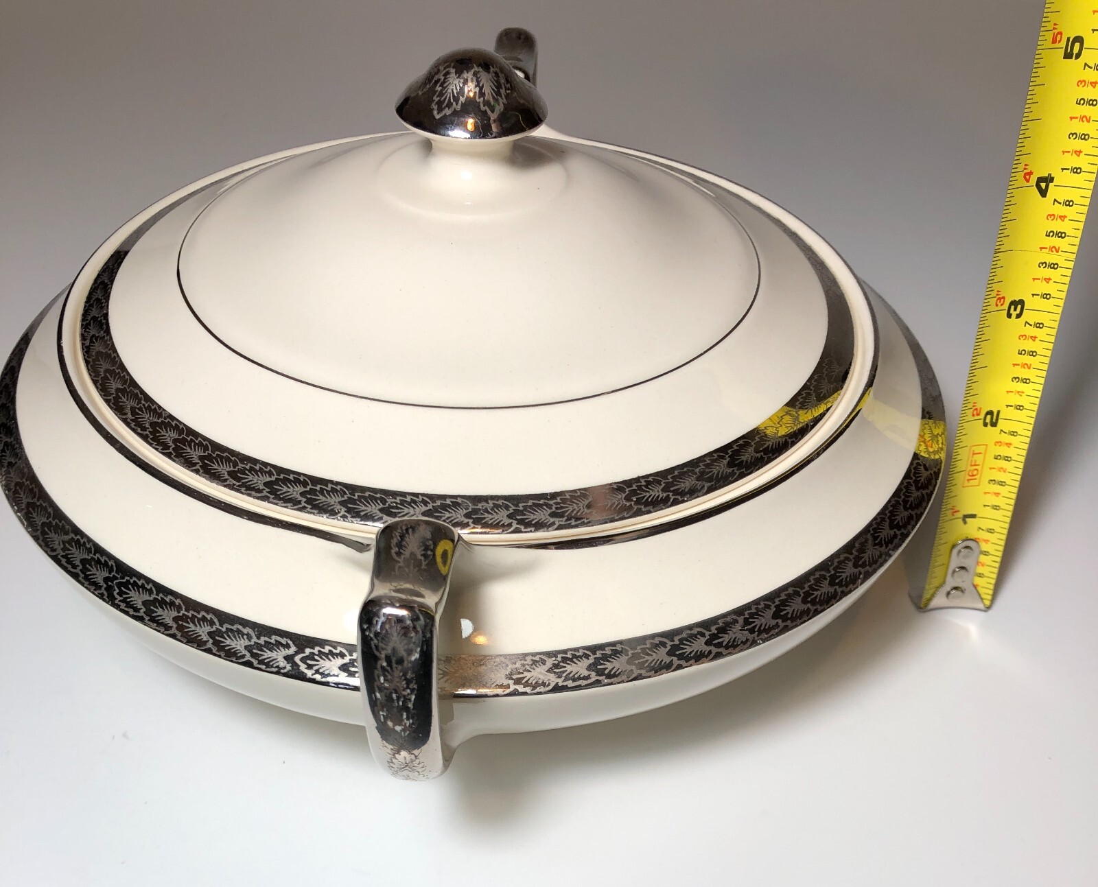 Beautiful Limoges Ivory Ware Platinum Etched Soup Tureen w/ Lid in Great Shape