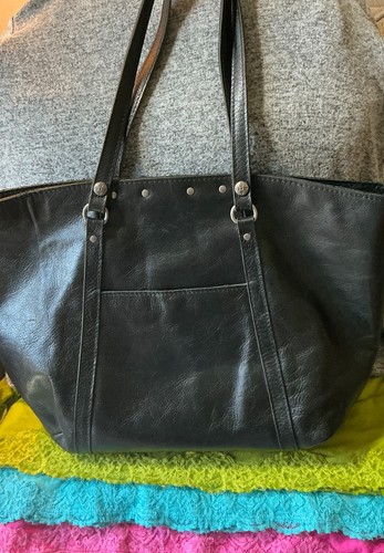 Bolso de Mano Patricia Nash Benvenutlo Cuero Italiano Negro Tachonado Doble Giro Bloqueo - Imagen 3 de 11