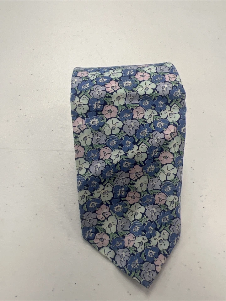 Gravata Saks Fifth Avenue masculina azul floral gola de seda US$ 125 - Imagem 2 de 4