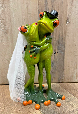 Frog ''Bride And Groom'' Resin Figurine 7'' x 3.5''