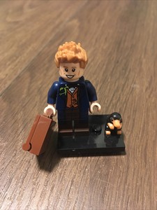 newt scamander lego suitcase
