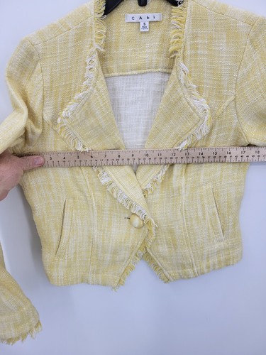 Cabi Blazer Womens Small Yellow Tweed Cropped Old Money Fringe Trim Jacket - Picture 8 of 10