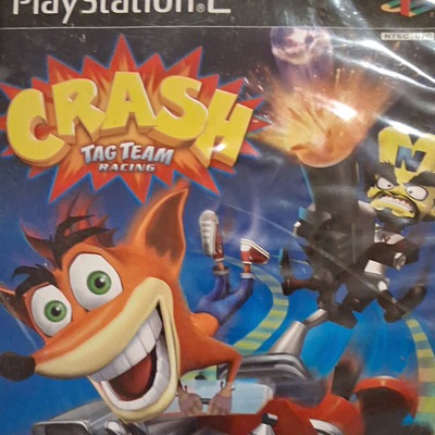 Crash Tag Team Racing Sierra Crash Bandicoot Series E10+ PS2 NTSC-U/C
