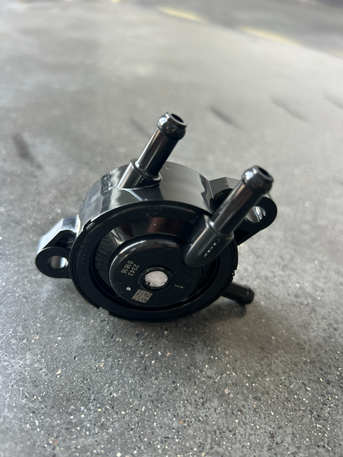 Agrotk Rato Engine Parts Gasoline Fuel Pump Components 16300-Z120112-0000 Black