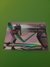 !!!    CURTIS MARTIN  ELITE PASSING THE TORCH  FOOTBALL CARD #d/400 $$