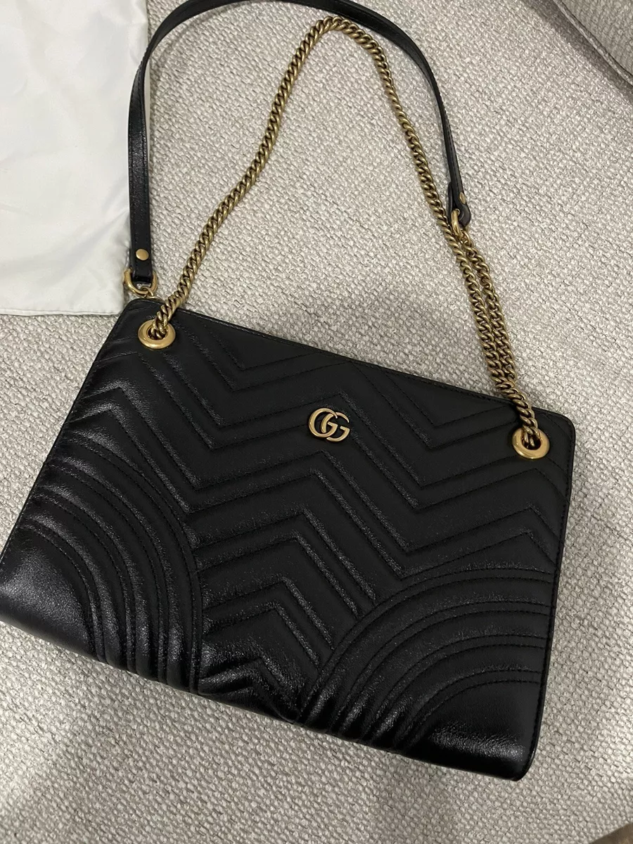 Gucci GG Marmont Medium Matelasse Shoulder Bag