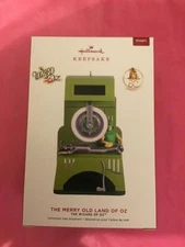 Hallmark Keepsake Ornament 2019 Merry Old Land of Oz Wizard of Oz magic tin man