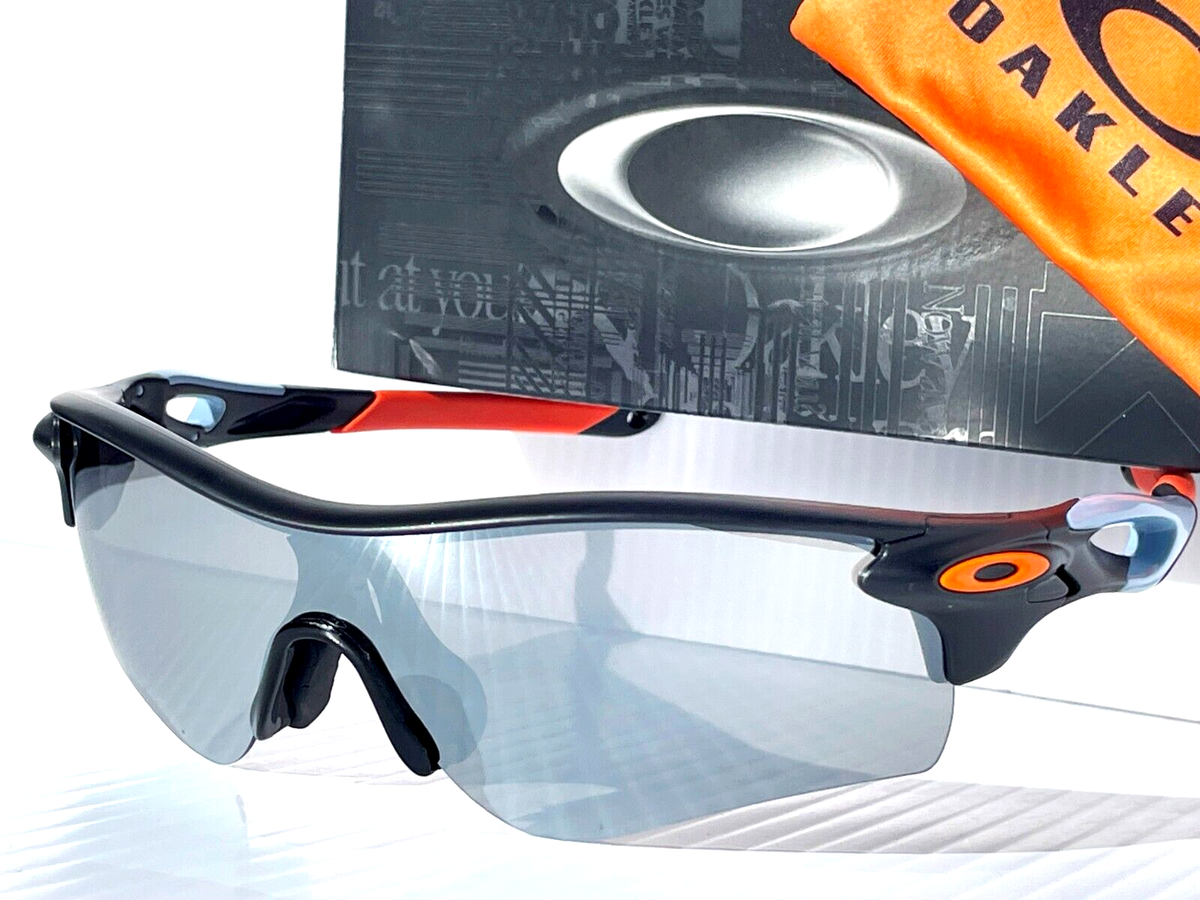 かいばOakley Radarlock Path サングラス NPB Oakley RADARLOCK PATH Tokyo Giants POLARIZED Galaxy Chrome
