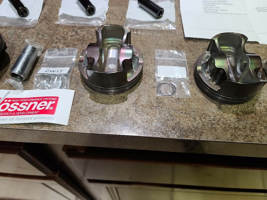 JE Pistons Kawasaki ZX10R 04-06 Piston Single main image 1