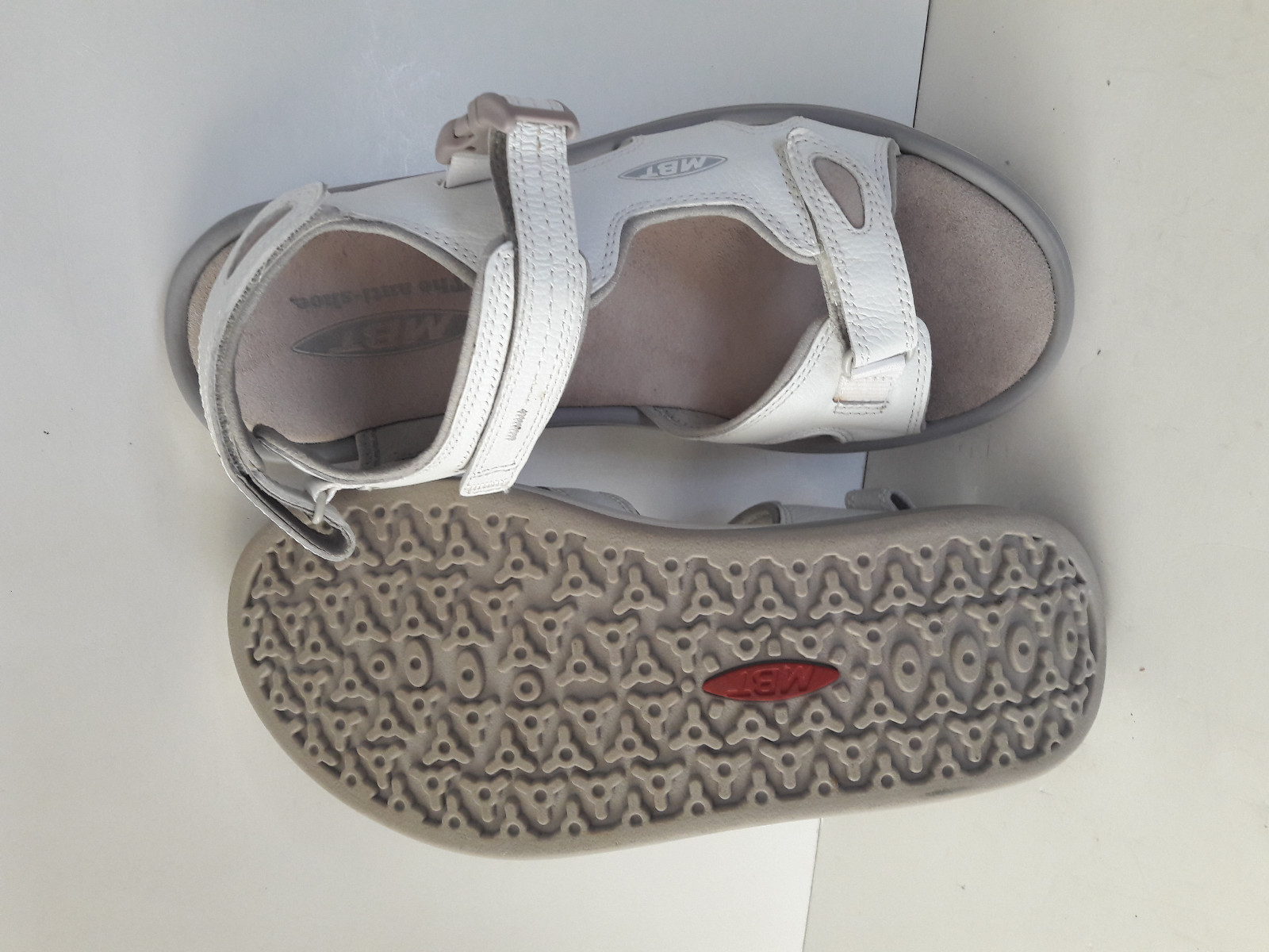 MBT Kisumu SANDALO salute scarpe Sandali Scarpe in pelle bianco unisex tg. 42 Top MBT Kisumu SANDALO salute tg. scarpe Sandali Scarpe in pelle bianco unisex tg. salute 42 Top a664a6