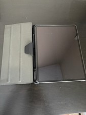 Apple iPad Pro 12.9-inch 3rd Generation A1876 64GB Wi-Fi Cracked Screen Works
