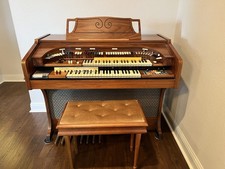 "Partner 15" Farfisa Model 154 Home Organ mid-1970's