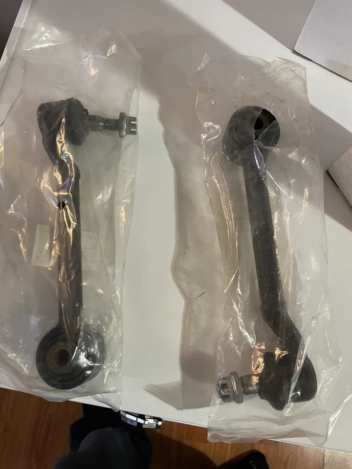 Brazos de control superiores traseros Moog 100106 Honda Accord 2003-2007 Foto 2 de 2