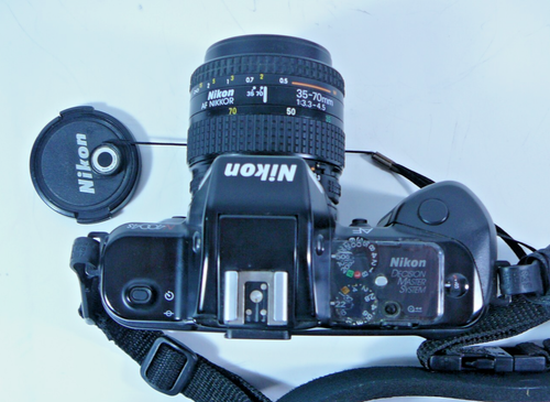 Nikon N4004s 35mm SLR Film Camera w/ Zoom 35-70mm Auto Focus Lens - Picture 2 of 5