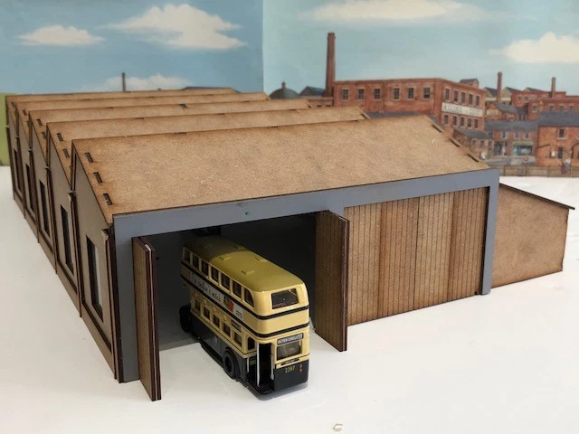 Laser Cut OO Gauge Model Railway Bus Garage Shed 1:72 Scale Wooden Kit - Image 4 of 4