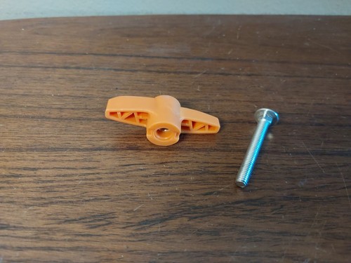 LawnMaster TE1318W1 kabelgebundene elektrische Bodenfräse - Ersatz Trägerschraube und Handmutter - Bild 1 von 4