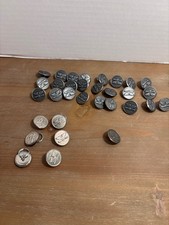 Boutons accessoires et ailes Waterbury Button Company USA 32 au total
