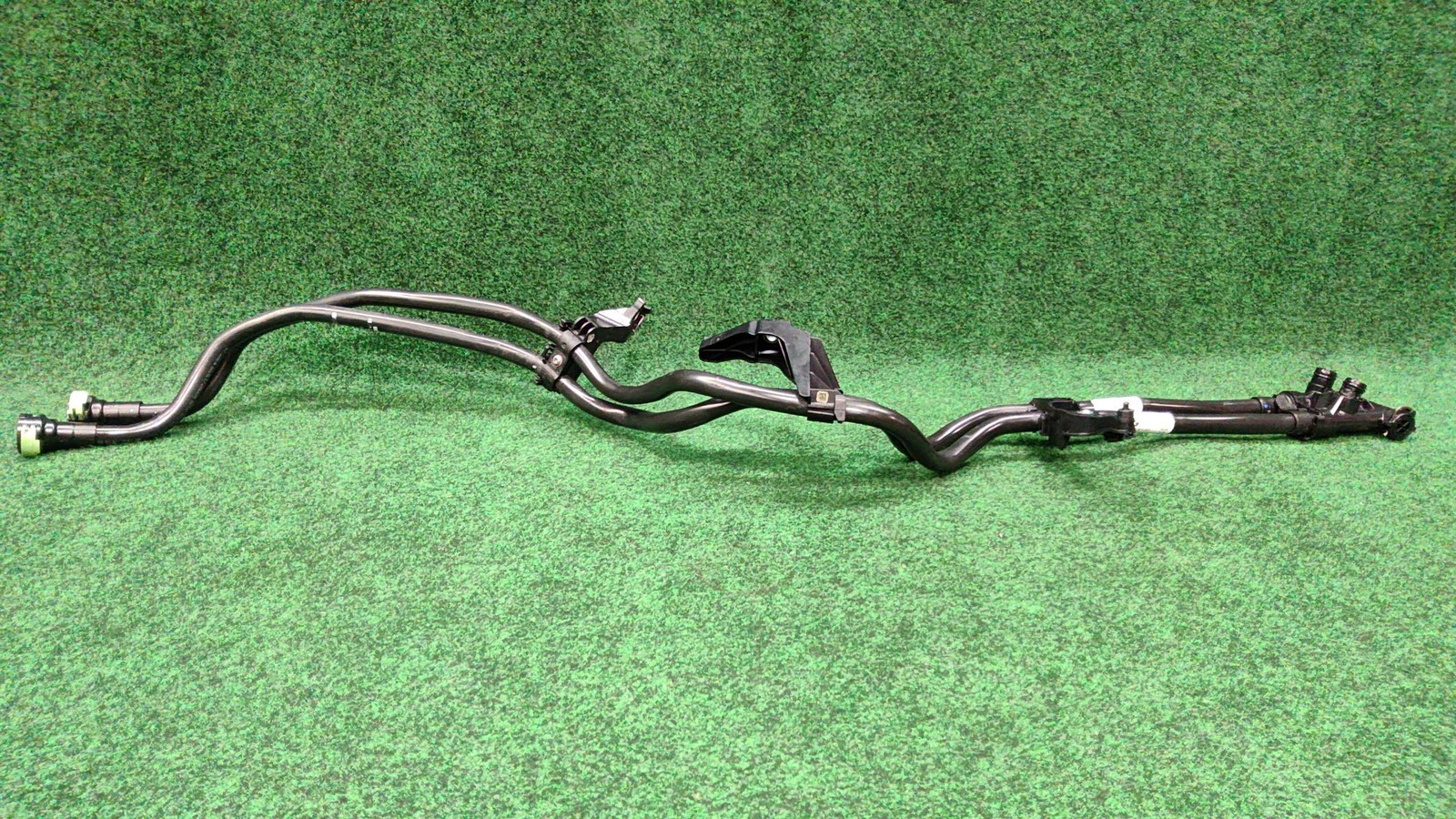 2018-2024 Bmw X3 Transmission Oil Cooler Lines Oem 17228672935 17228672936
