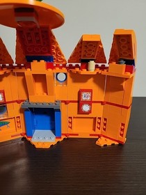 NEAR COMPLETE LEGO SpongeBob SquarePants: Good Neighbours at Bikini Bottom 3834