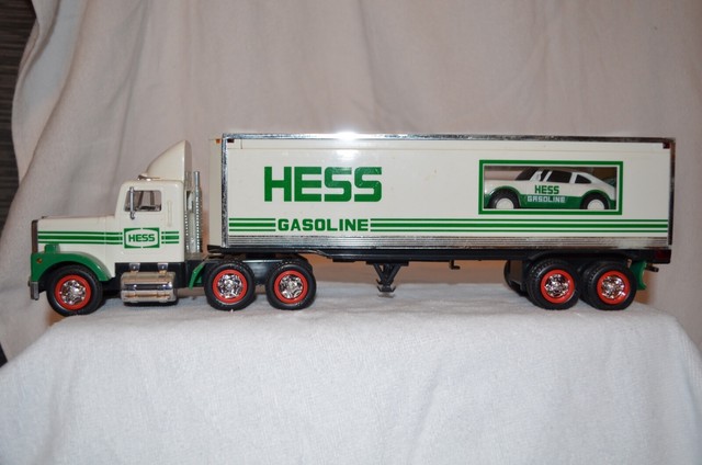 hess 18 wheeler and racer