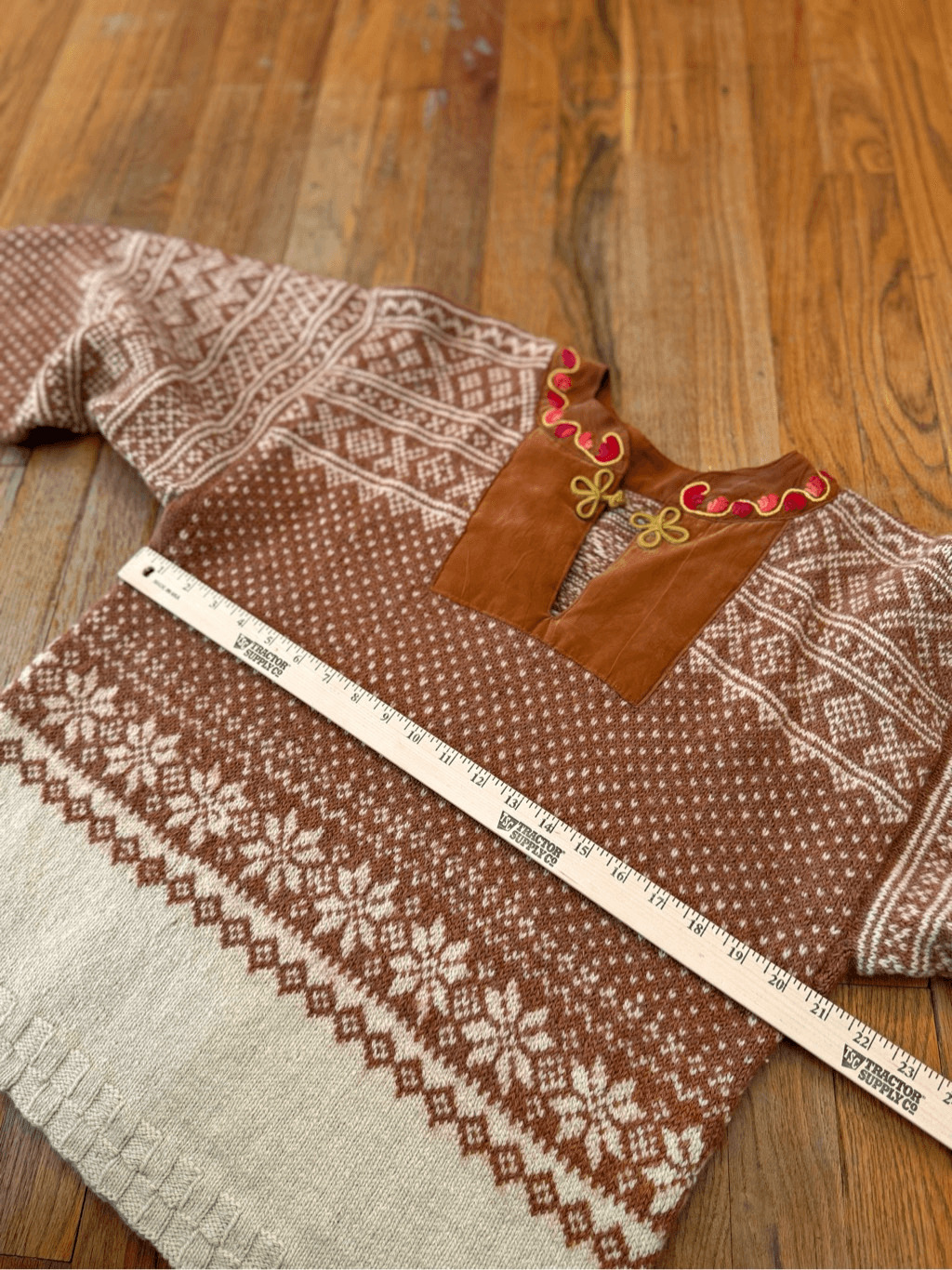 Handmade Wool/Angora Women’s Sweater L Embroidere… - image 11