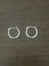 Solid 14k White Gold Small Hoop Earrings .4 Grams