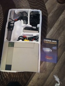 VERY CLEAN Nintendo NES Action Set Console - Complete In Box - Tested