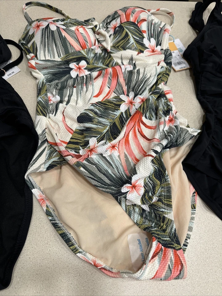 Lote de 3 trajes de baño de una pieza para mujer pequeños 4-6 Foto 3 de 4