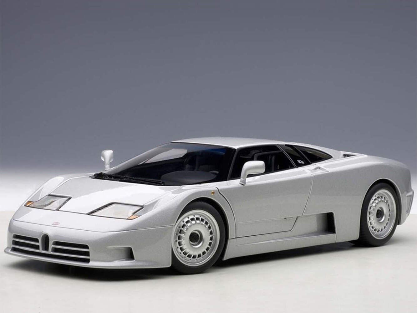 AUTOart Bugatti EB110 GT 1991 Silver 70979